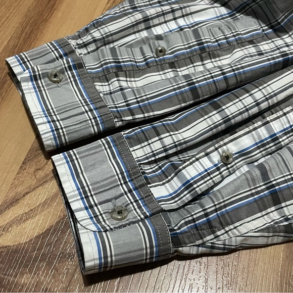 3/$25 Eddie Bauer Button Down Long Sleeve Shirt Classic Fit Medium Plaid - Picture 4 of 8